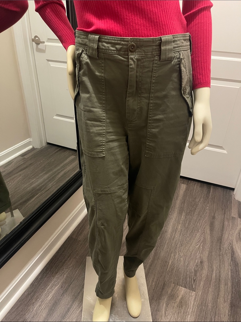 Banana Republic Olive Green Women’s Utility Cargo Barrel Pants